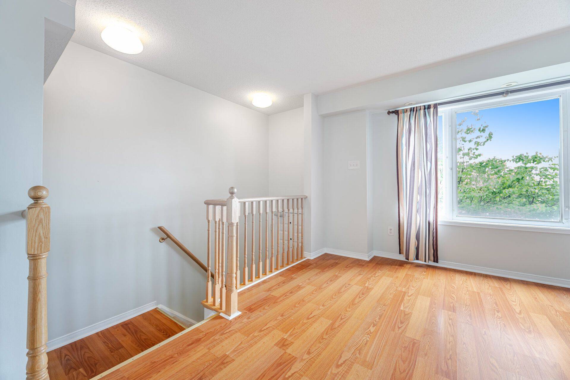 Mississauga, ON L5M 8C7,4861 Half Moon GRV #16