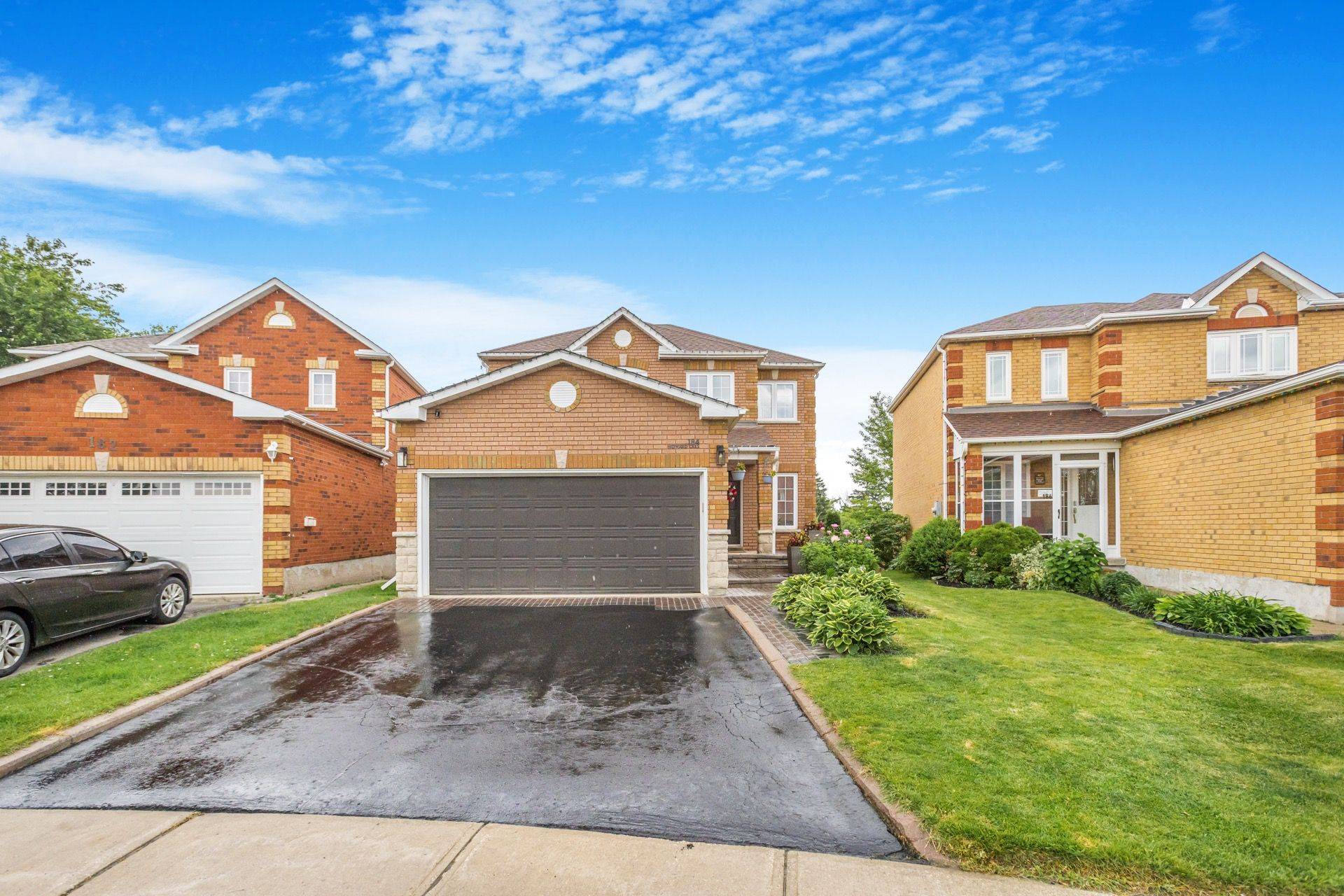 184 Howard CRES, Orangeville, ON L9W 4W3