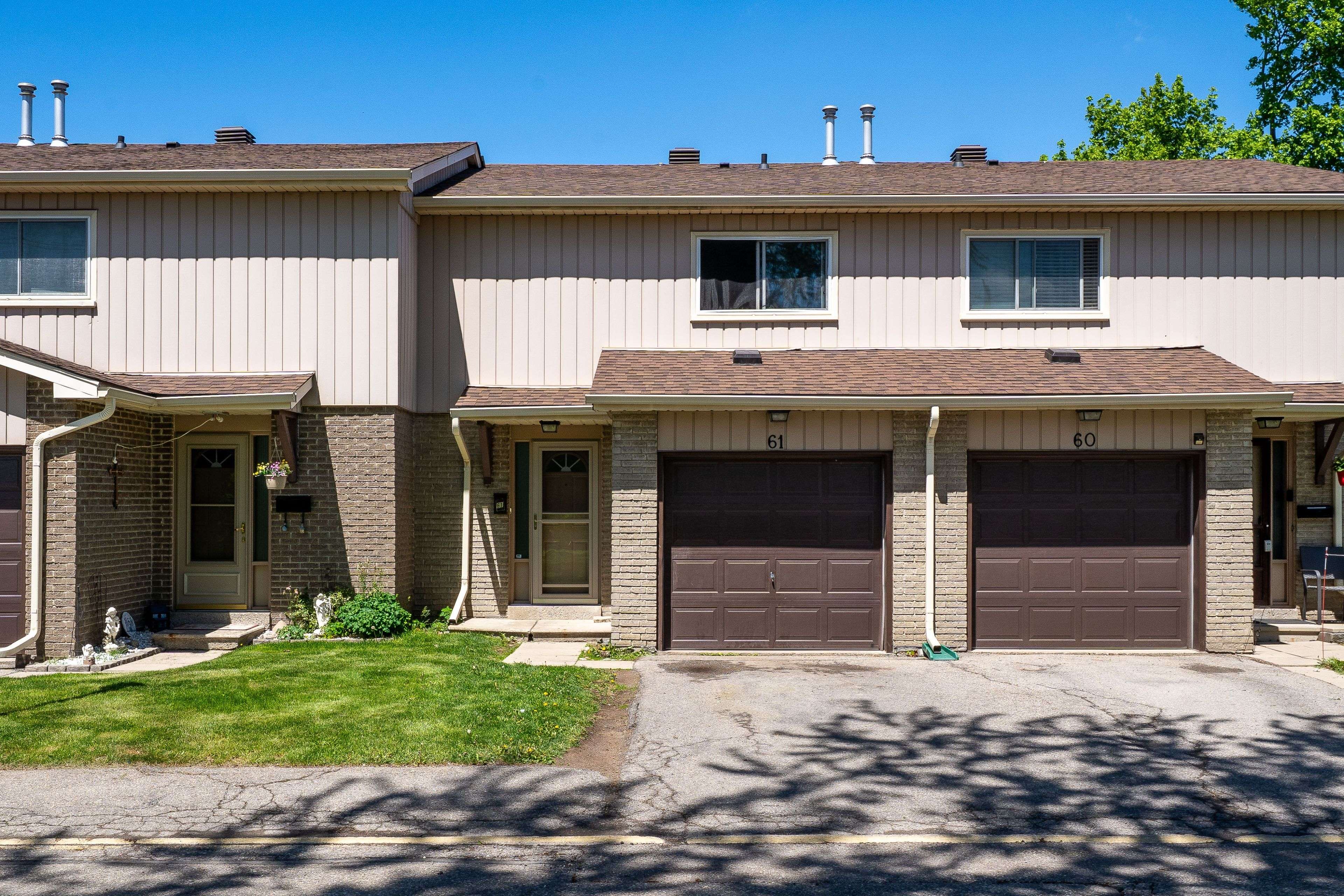 Kitchener, ON N2M 5E5,51 Paulander DR #61