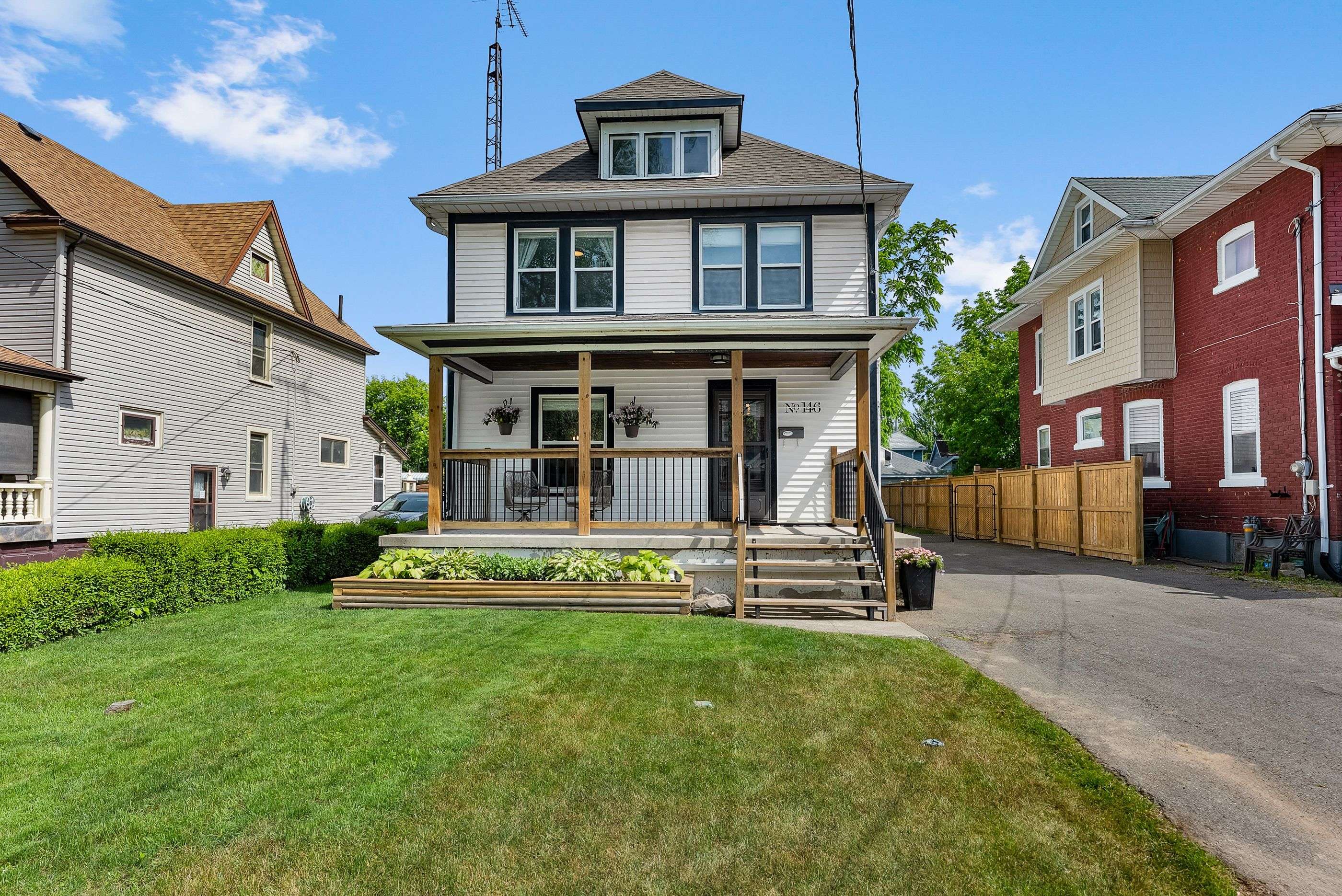 146 State ST, Welland, ON L3B 4K7