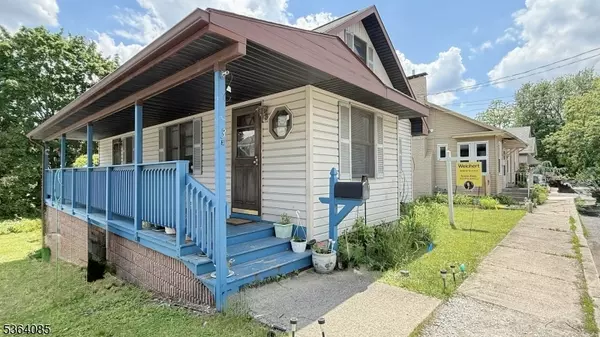 3 Hann Ter, Washington Boro, NJ 07882