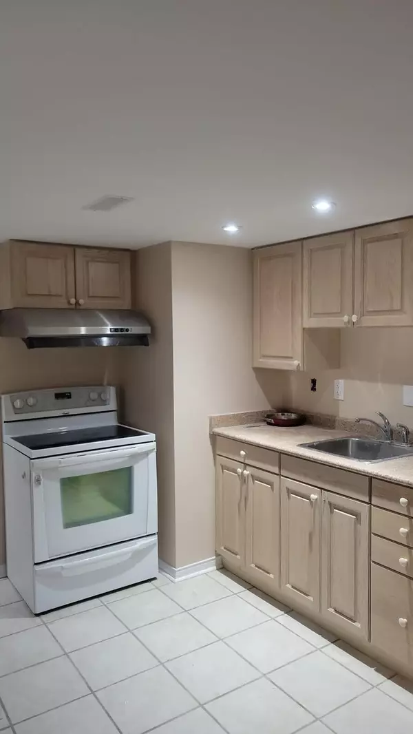 Mississauga, ON L5M 6E2,5545 Northrise RD #Bsmt