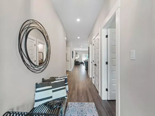 Bluewater, ON N0M 1G0,3 Eugene ST