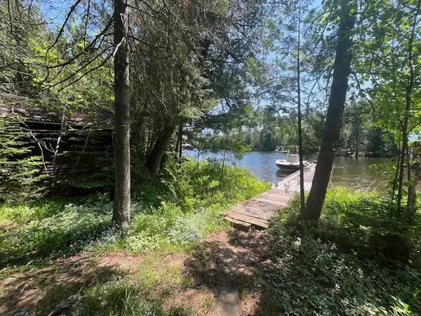 Temagami, ON P0H 2H0,144 Lake Temagami Isl 25 IS