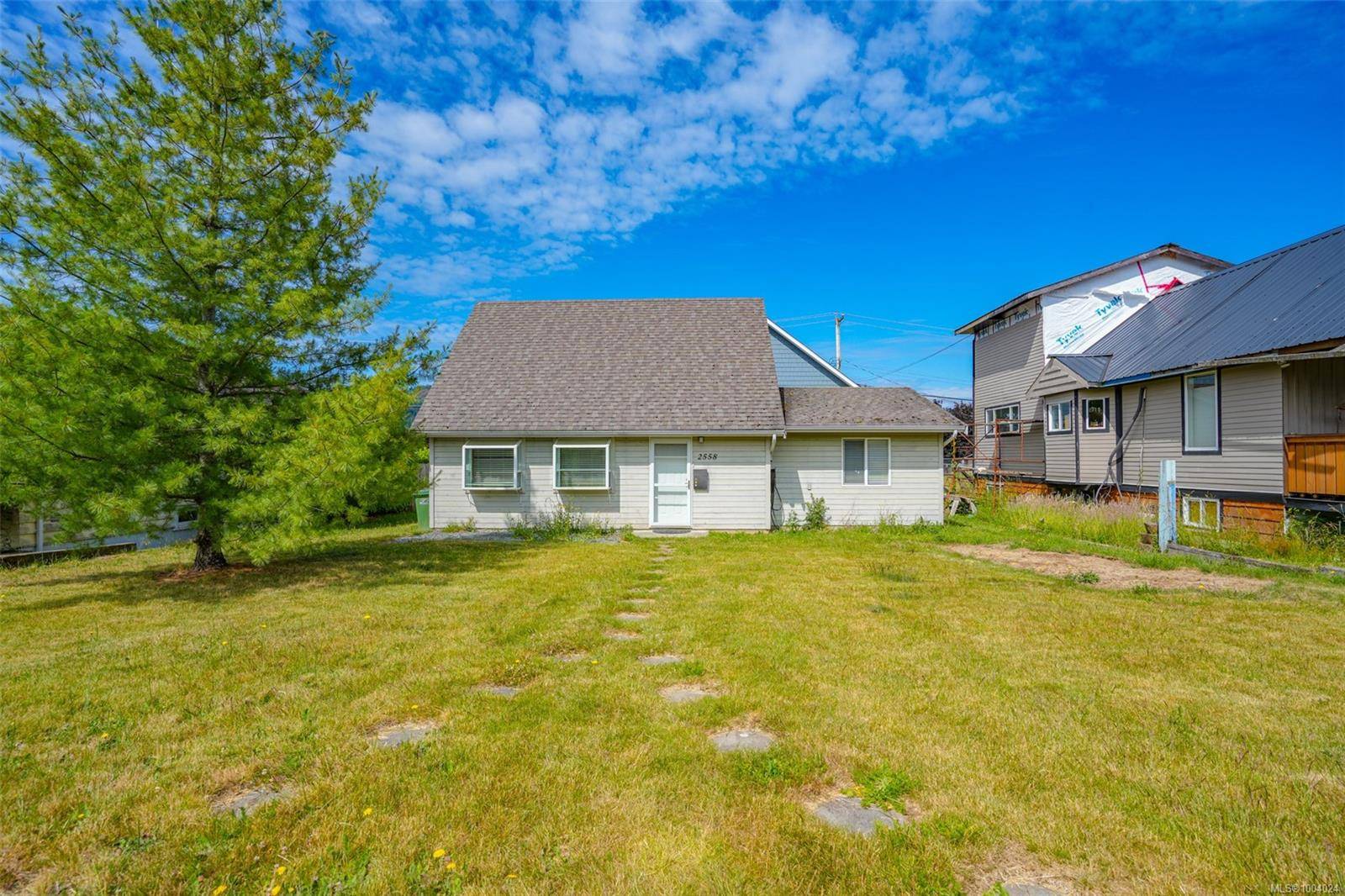 2558 9TH Ave, Port Alberni, BC V9Y 2N1