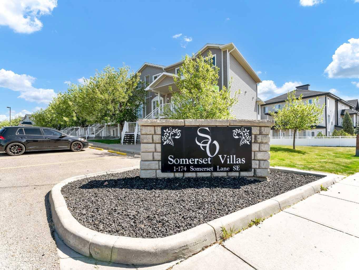 102 Somerset LN SE, Medicine Hat, AB T1B 0E8