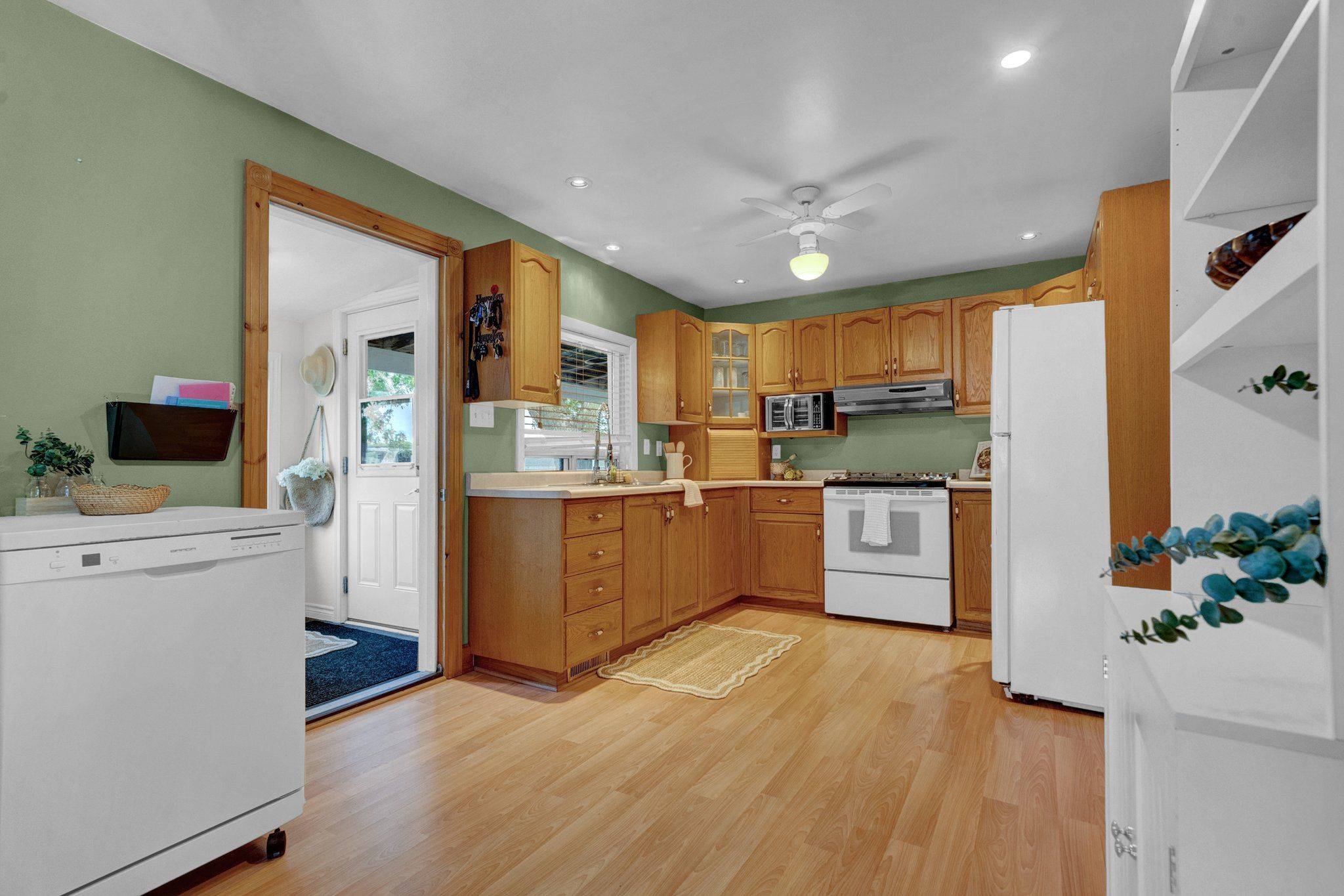 Clarington, ON L0B 1M0,20 Rowe ST
