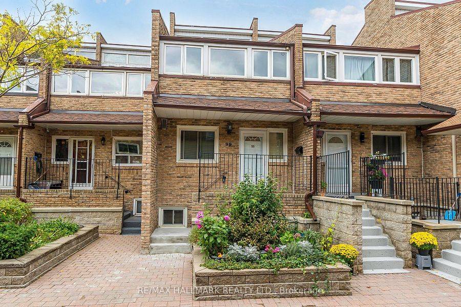 50 Golf Club RD #99, Toronto E08, ON M1M 3T5
