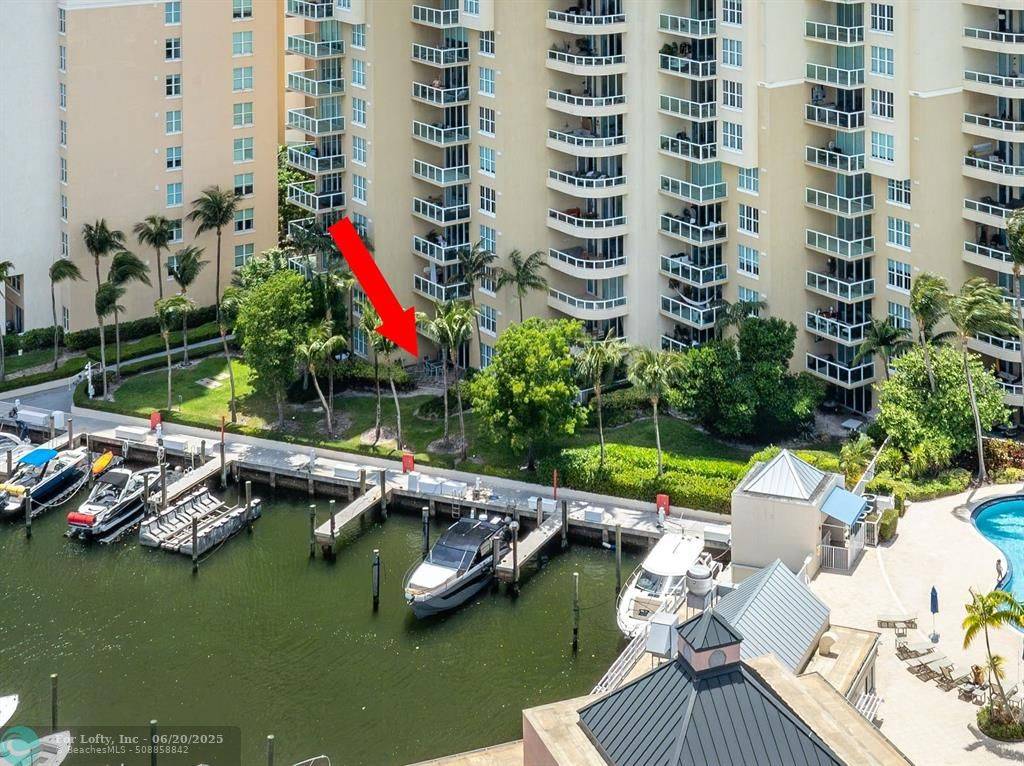 Aventura, FL 33180,3340 NE 190th St  #108