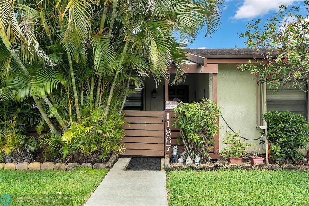 Davie, FL 33325,11867 SW 12 PL