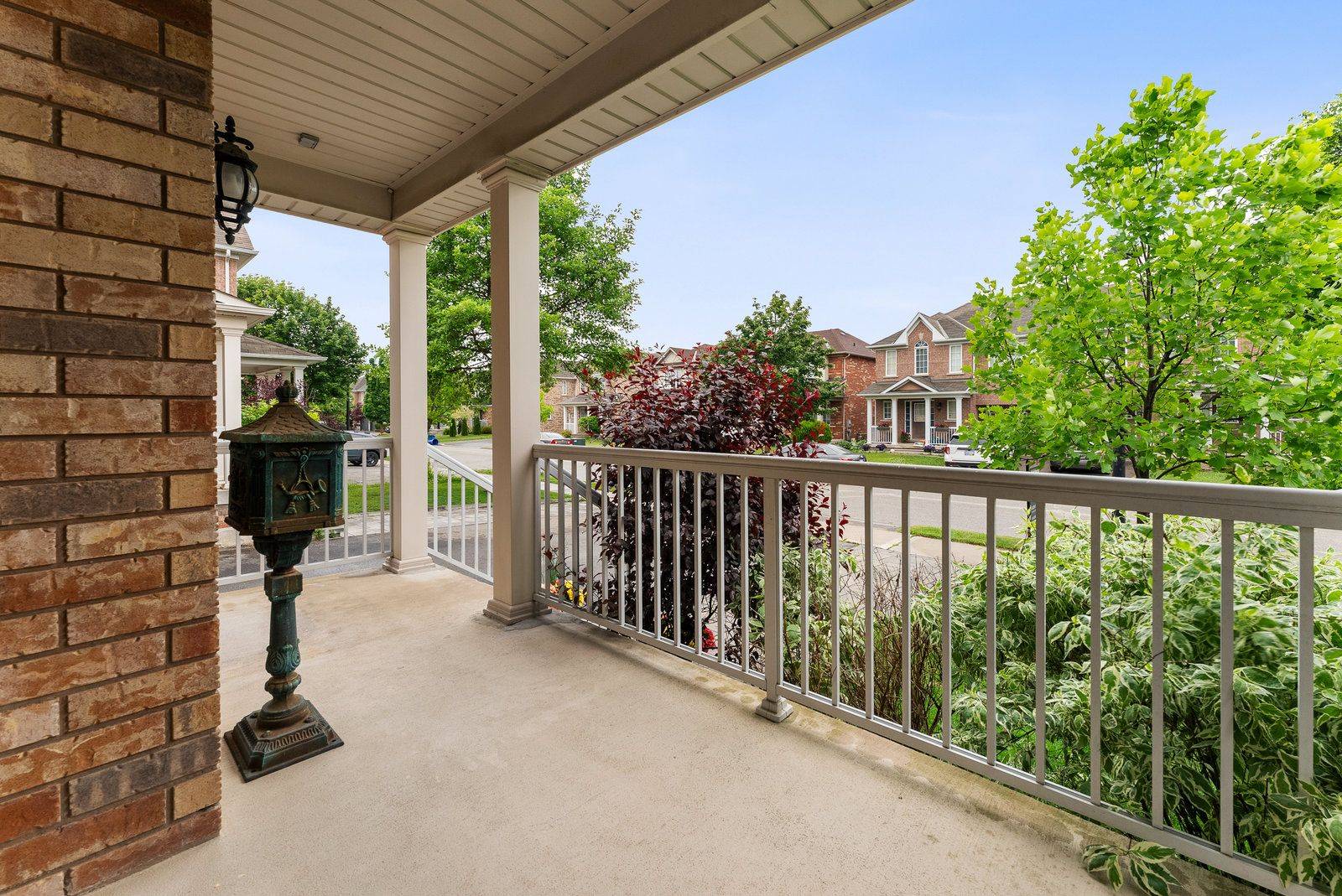Newmarket, ON L3X 3B7,131 Mynden WAY