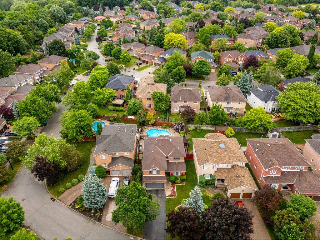 Mississauga, ON L5V 1M4,1497 Estes CRES