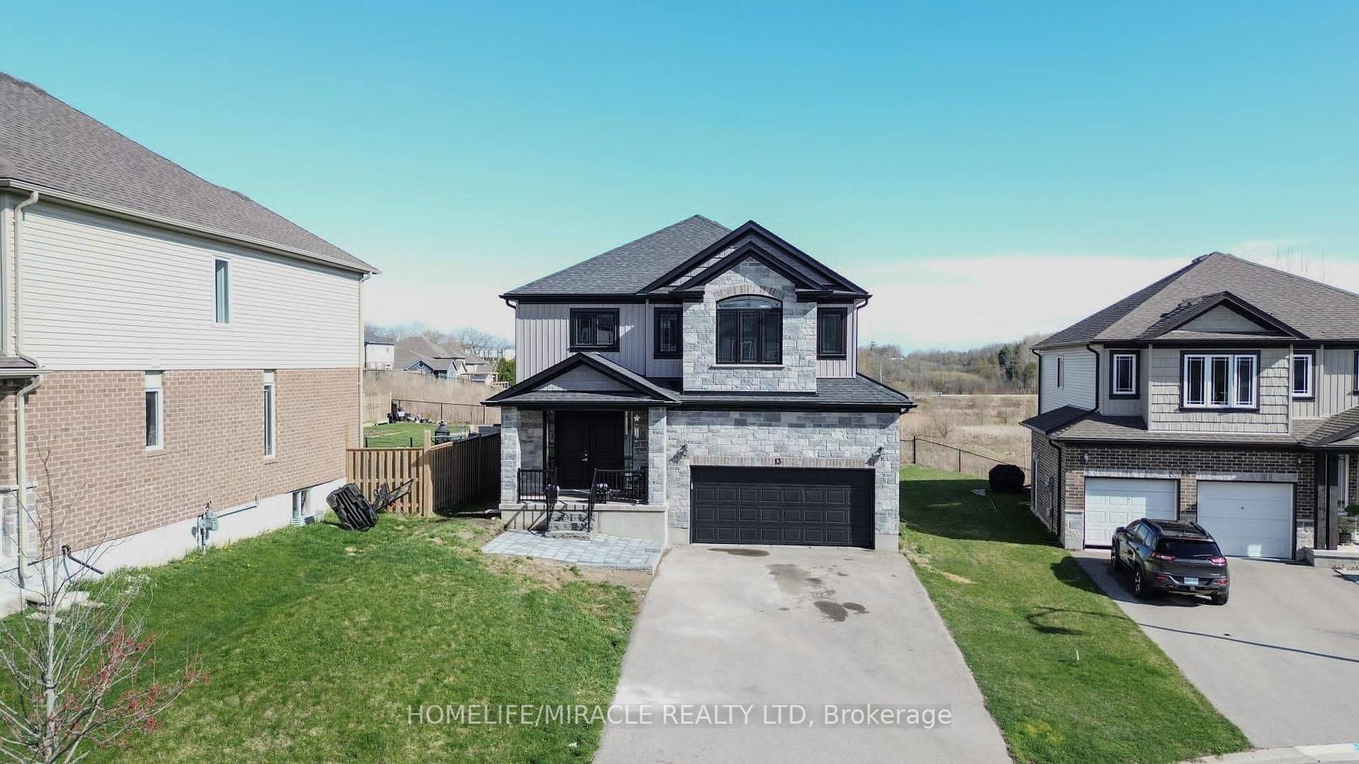 13 Brookfield CT, Ingersoll, ON N5C 0C4