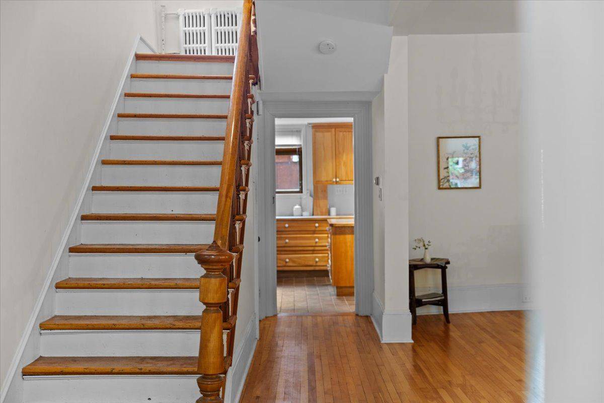New Edinburgh - Lindenlea, ON K1M 1N8,107 Stanley AVE