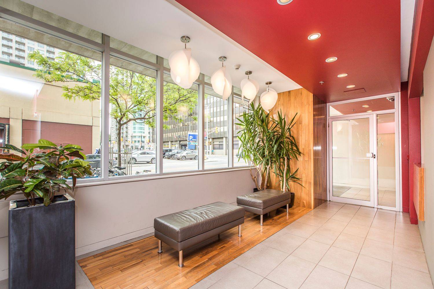 Lower Town - Sandy Hill, ON K1N 1J8,179 George ST #PH 2