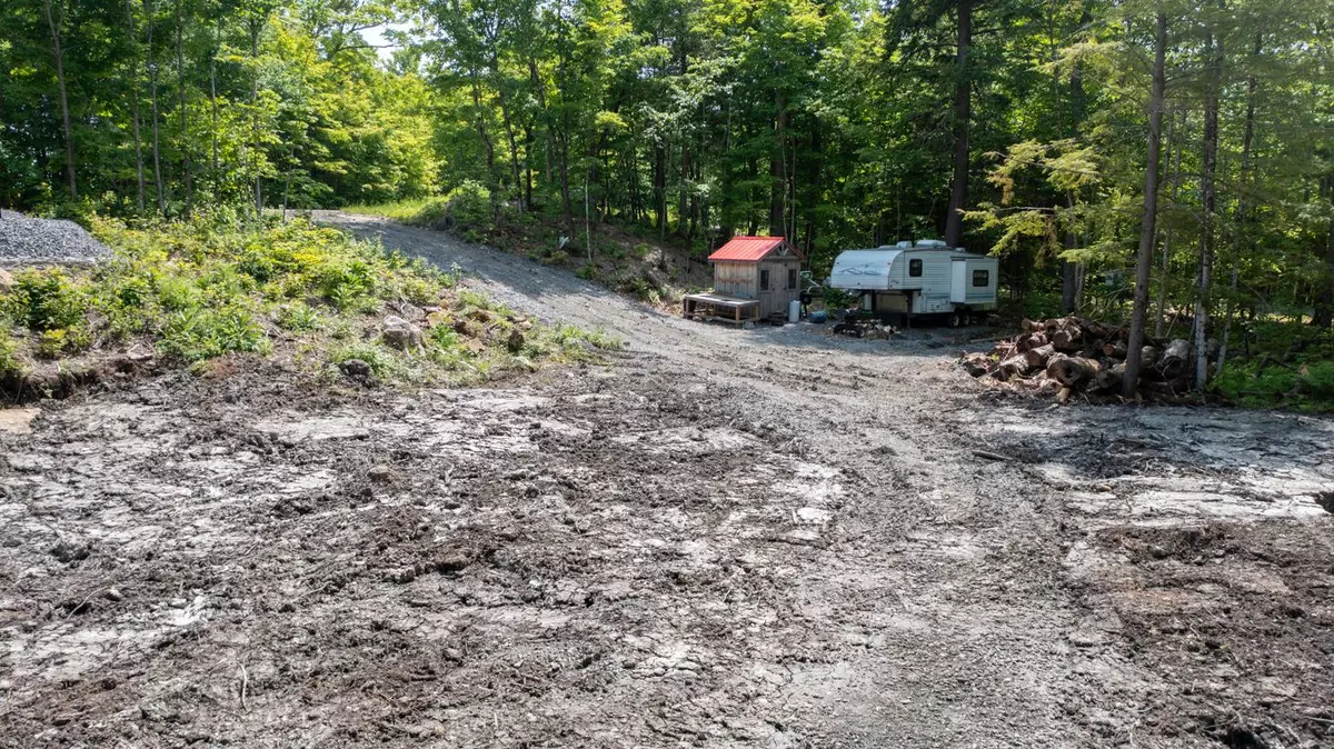 Mckellar, ON P2A 0B5,40 Sunnyshore Park DR