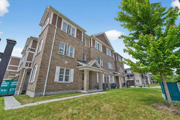 Pickering, ON L1X 0E7,1040 Dragonfly AVE