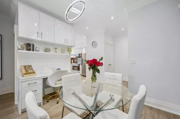 Vaughan, ON L6A 3Y5,9973 Keele ST #107