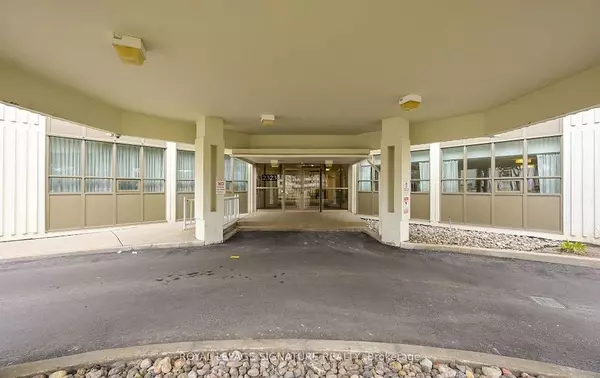 Mississauga, ON L5B 1R6,2323 Confederation Pkwy #706