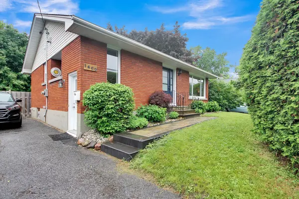 Carlington - Central Park, ON K1Z 7Y7,1460 RAVEN AVE