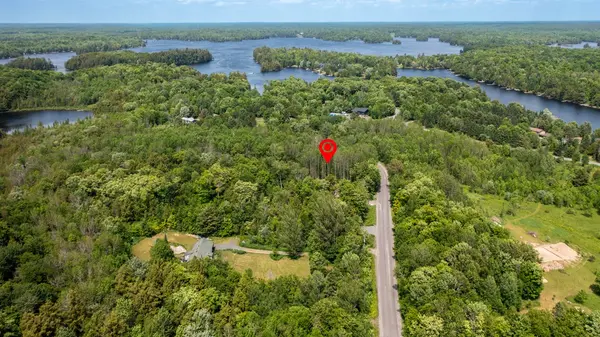 Mckellar, ON P2A 0B5,40 Sunnyshore Park DR