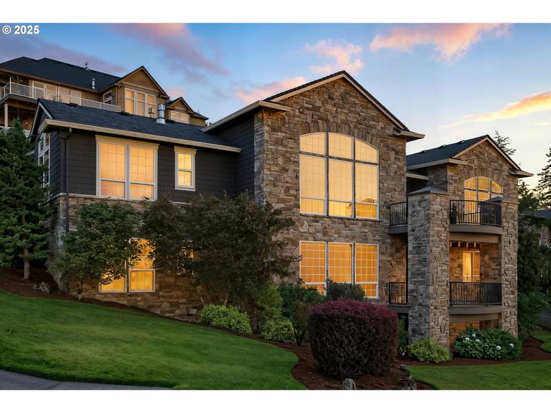 8547 SE CONSTANCE DR, Happy Valley, OR 97086