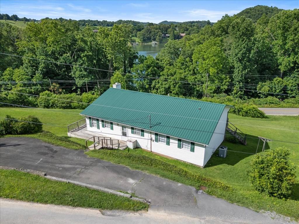 Abingdon, VA 24211,22233 Driftwood Lane