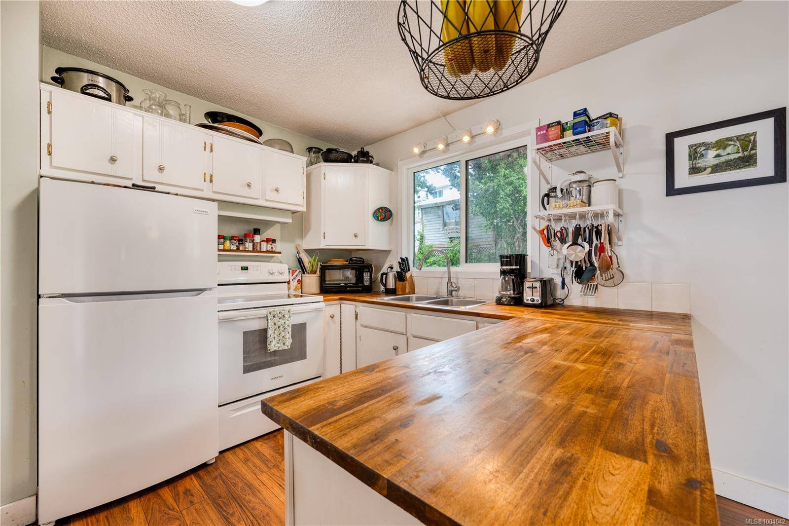 Port Mcneill, BC V0N 2R0,2185 Camosun Cres