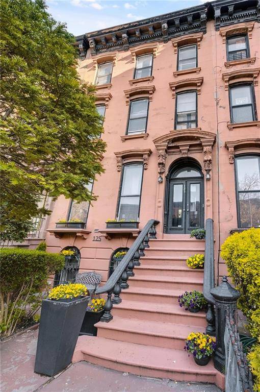 125 Macdonough ST, Brooklyn, NY 11216
