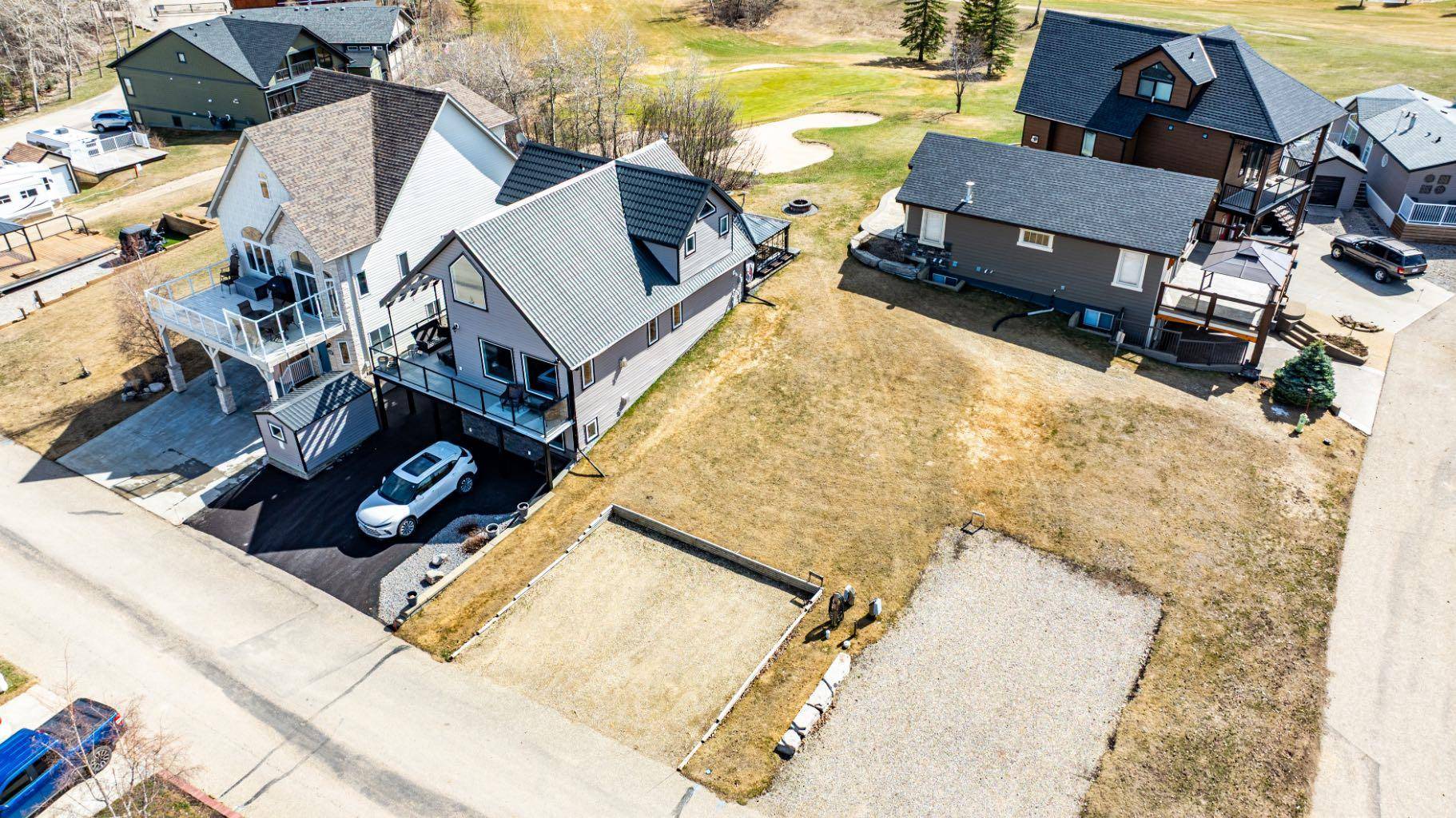 25054 South Pine Lake RD #4066, Rural Red Deer County, AB T0M 1R0