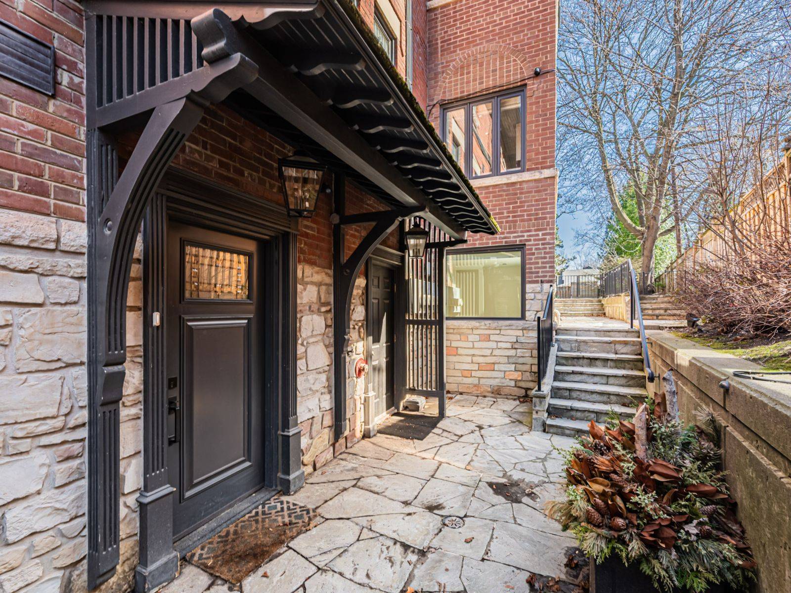 Toronto C09, ON M4W 2S5,15 Scarth RD #1