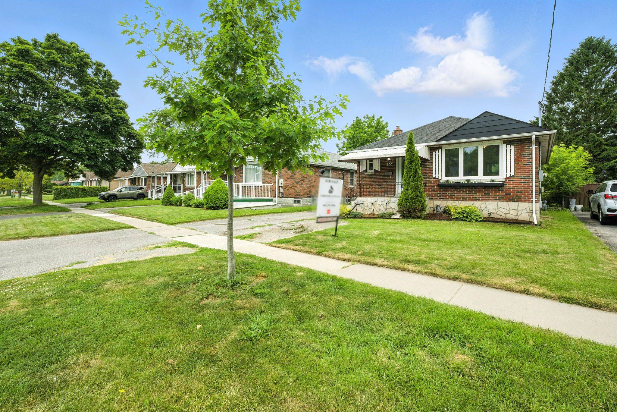 Oshawa, ON L1H 5Z8,300 Cadillac AVE S