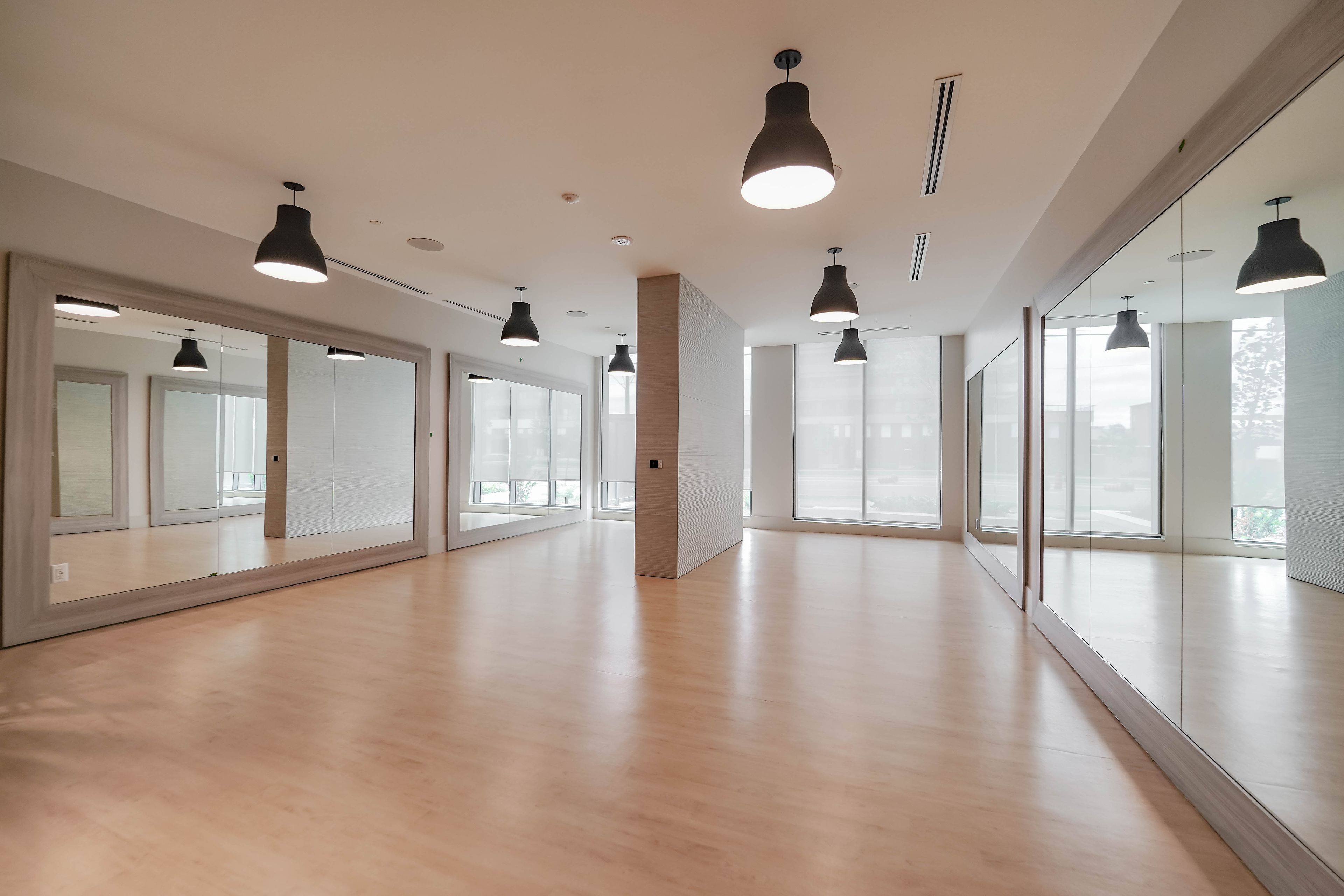 Oshawa, ON L1L 0W3,2545 Simcoe ST N #1510