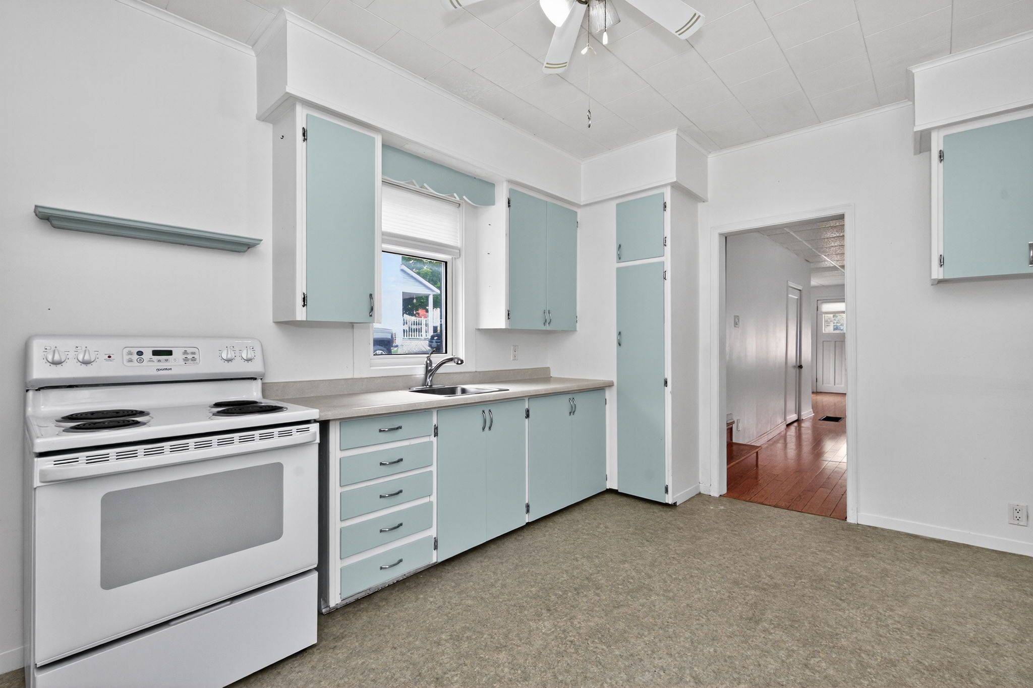 Midland, ON L4R 3V4,55 Fifth ST