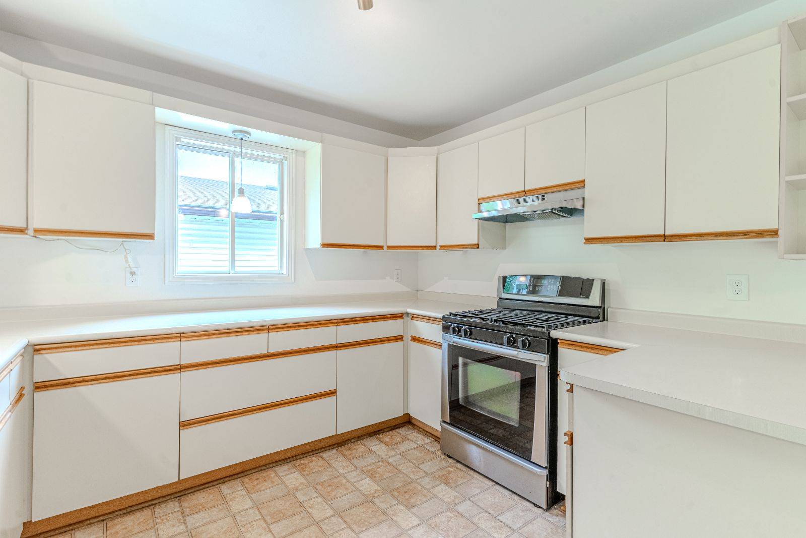 Wasaga Beach, ON L9Z 1G3,26 Innisbrook DR