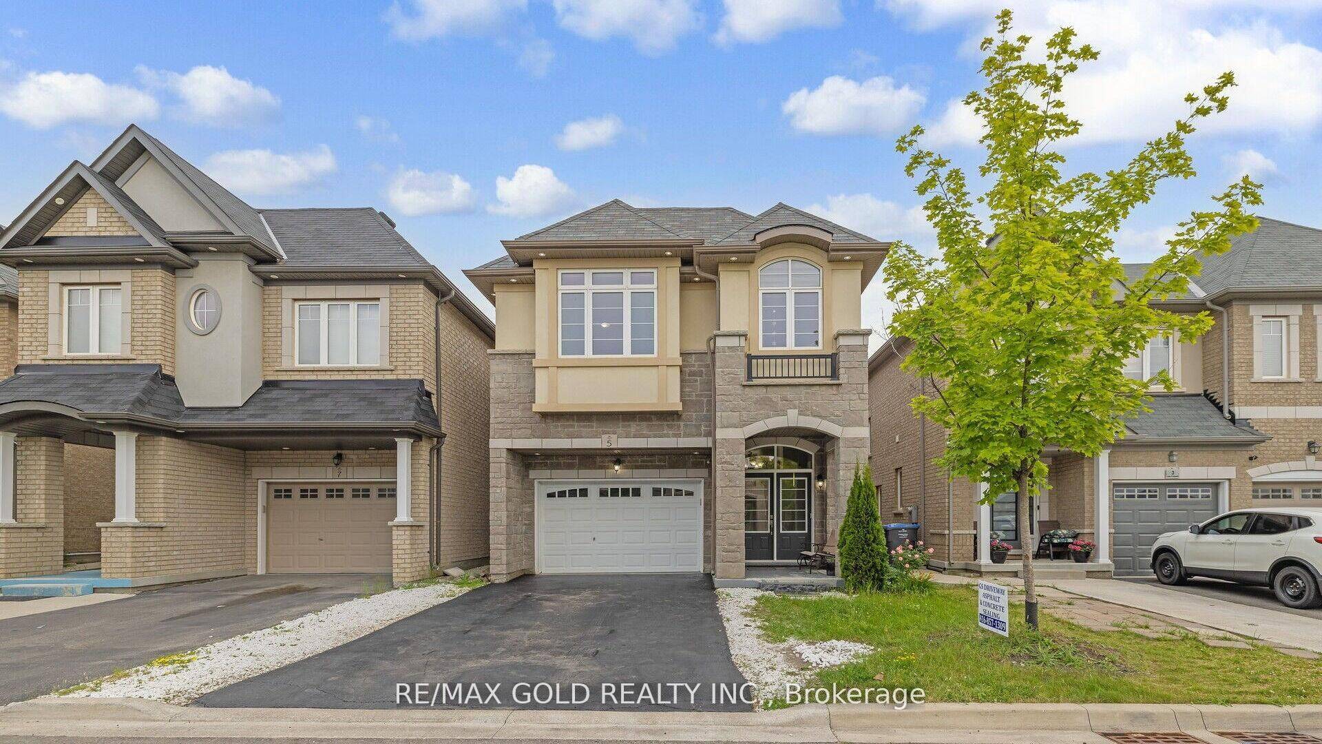 Brampton, ON L7A 4J7,5 Lola CRES