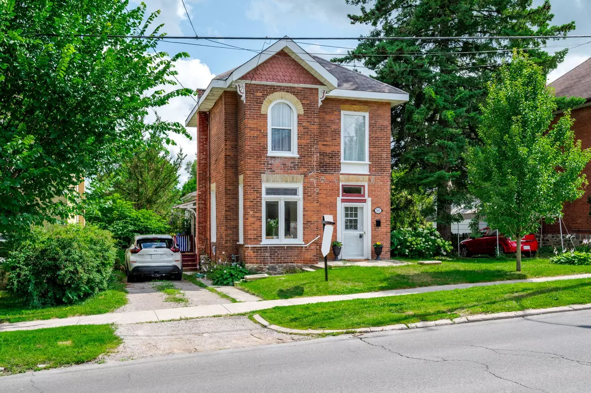 Peterborough Central, ON K9J 2P4,581 Sherbrooke ST