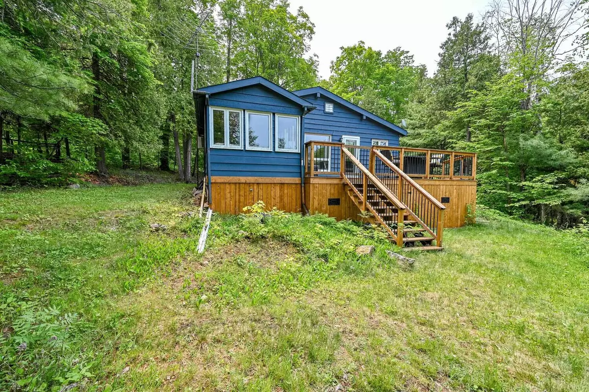 Tay Valley, ON K7H 3C7,452 Pike Lake Rte 1 RD
