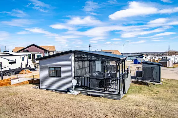 Rural Red Deer County, AB T0M 1R0,25054 South Pine Lake RD #5013