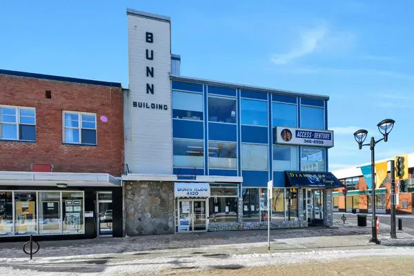 4820 50 AVE #4, Red Deer, AB T4N 4A4