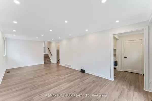 Toronto C15, ON M2H 1M8,52 Drysdale CRES