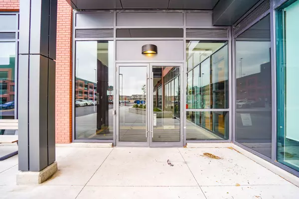 Oshawa, ON L1L 0W3,2545 Simcoe ST N #1510