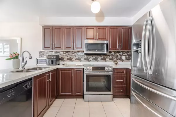 Brampton, ON L6P 1J9,112 Big Moe CRES