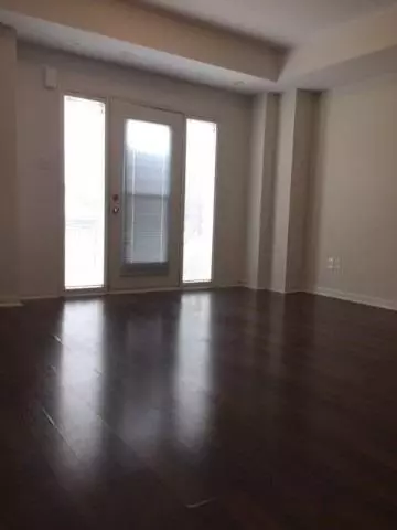 Mississauga, ON L5M 0S3,2875 Hazelton PL #14