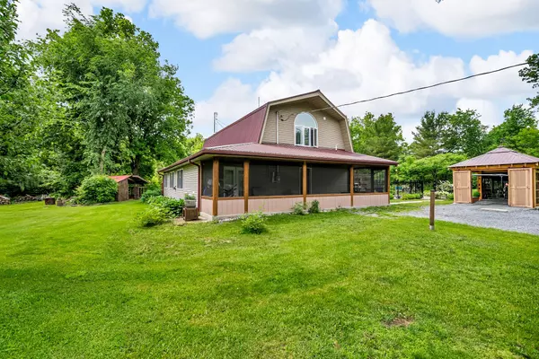 South Glengarry, ON K0C 2J0,19738 Doonan RD