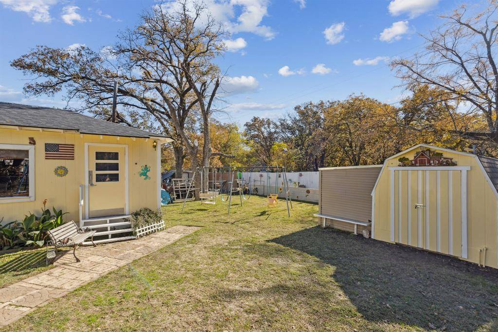 11420 Oak Tree Road, Balch Springs, TX 75180
