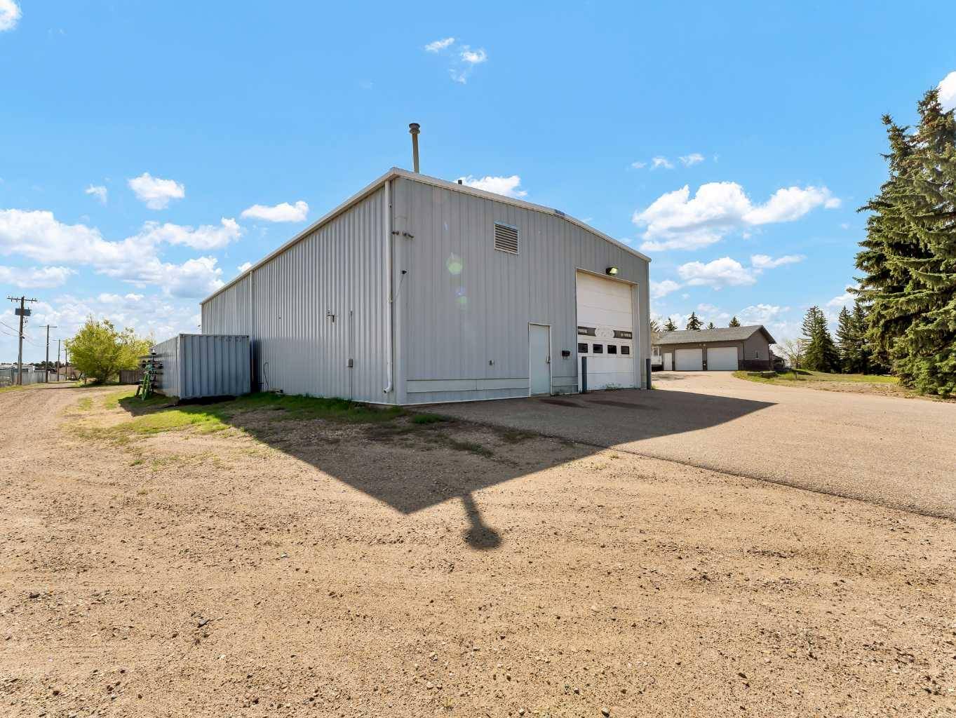 Medicine Hat, AB T1B 4K5,1503 Eagle View PL Southwest