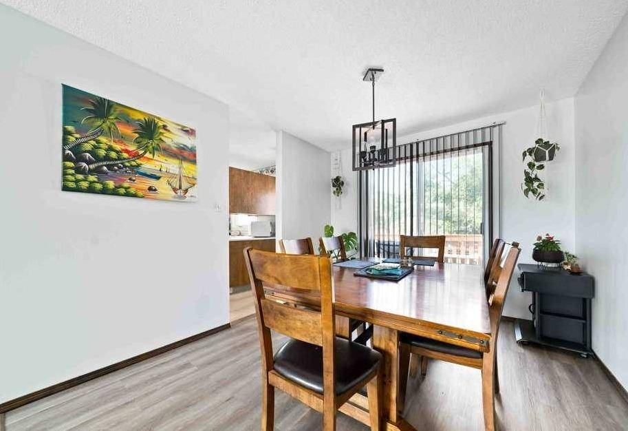 Redcliff, AB T0J 2P0,828 3 ST Southeast