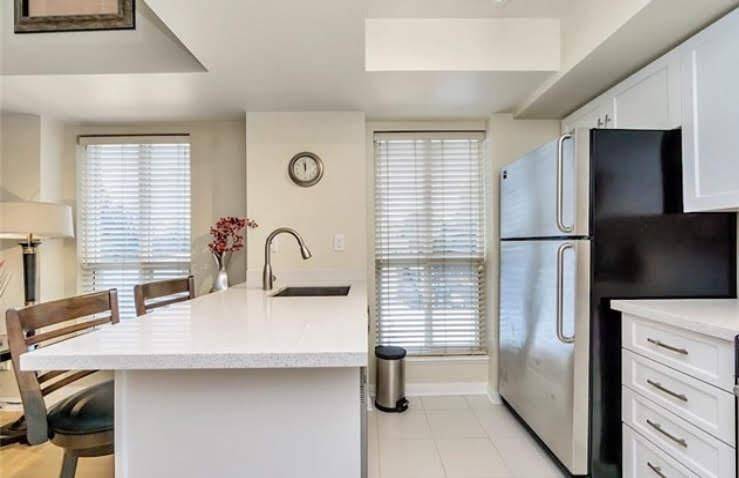 Toronto C10, ON M4S 3G5,119 Merton ST #412
