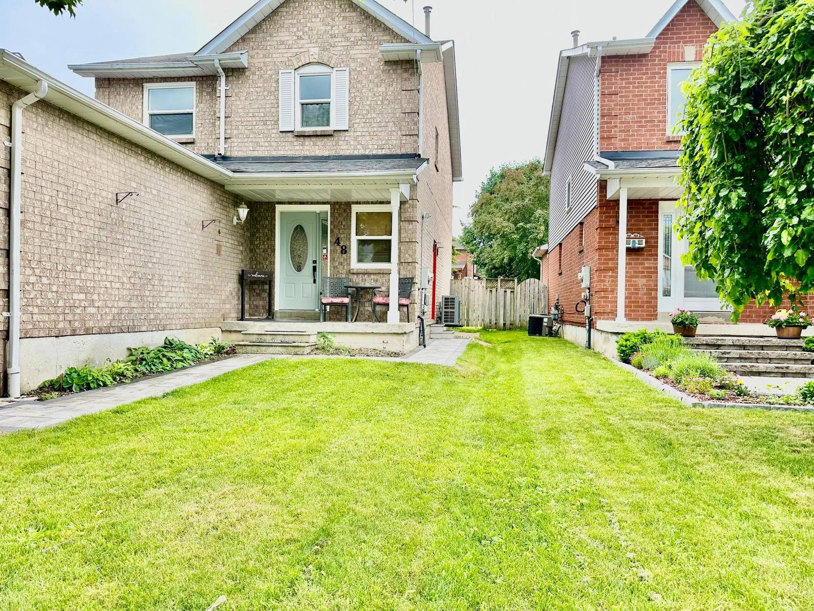 Georgina, ON L4P 3N3,48 Verona CRES #Lower